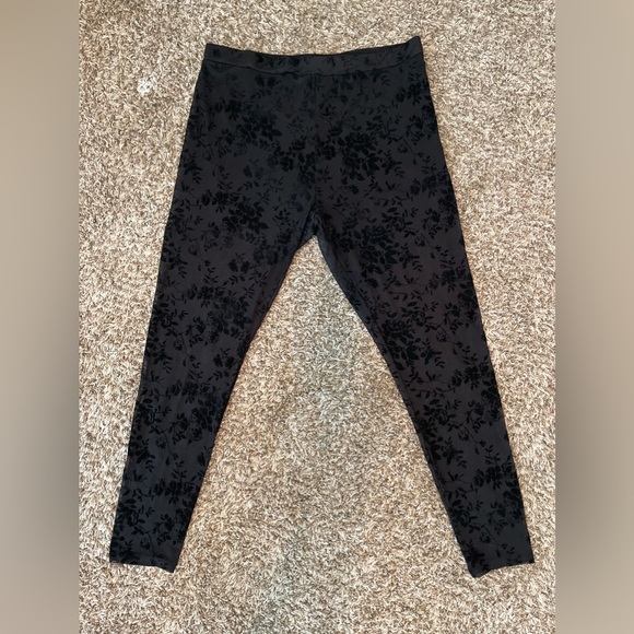 SHEIN Sheer Floral Flocked Black Mesh Plus Size Overlay Leggings- Size XXL /2XL - Picture 2 of 4